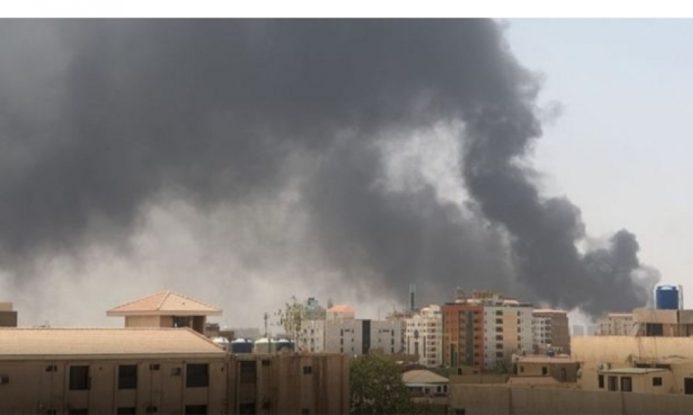 وزير الخارجية يؤكد أهمية التحلي بالحيطة والحذر واتخاذ الإجراءات المُتاحة لتأمين مقر البعثة الدبلوماسية بالخرطوم