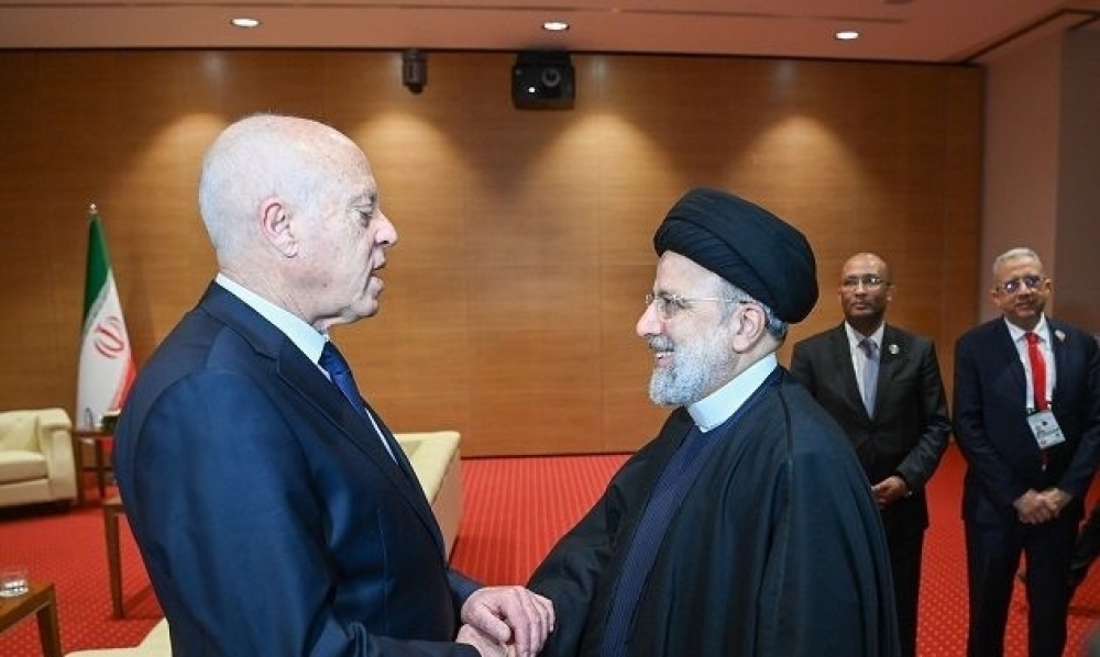 رئيس الجمهورية يجري محادثة مع نظيره الإيراني.. وهذا فحواها