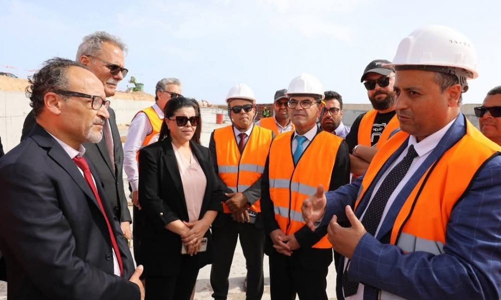 وزير التجهيز يعاين تقدم اشغال مشروع تهيئة المدخل الشمالي الجنوبي لمدينة صفاقس 