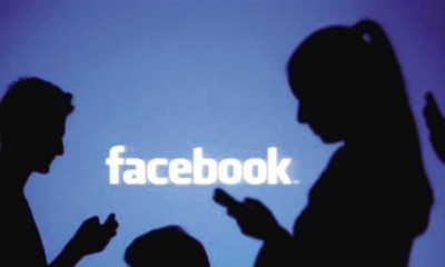 فايسبوك يفرض اشتراكا شهريا على الراغبين بالعلامة الزرقاء