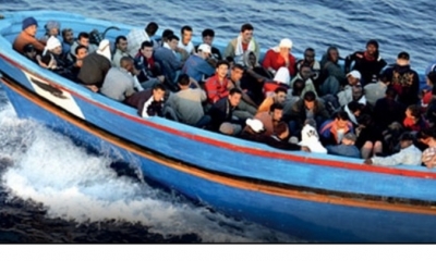 مصرع 5 أفارقة وفقدان 28 بعد غرق قارب للمهاجرين قبالة السواحل التونسية